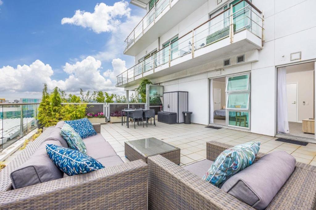 Waterfront Studio 56 Auckland Viaduct Apartment Bagian luar foto